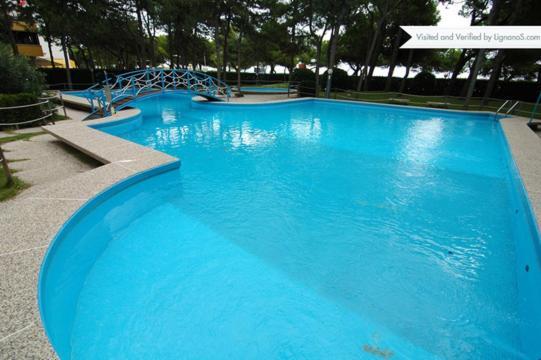 Residence Cristallo - Sabbiadoro Lignano Sabbiadoro Kültér fotó