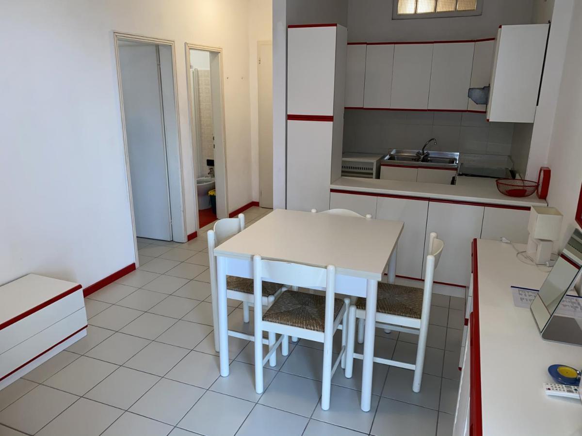 Residence Cristallo - Sabbiadoro Lignano Sabbiadoro Kültér fotó
